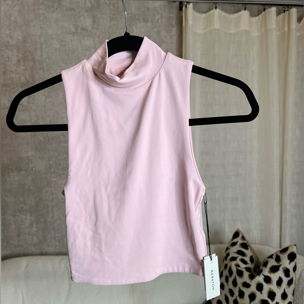 Aritzia Crop top